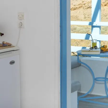 Thalassopetra 2* Agia Kiriaki Beach (Milos)