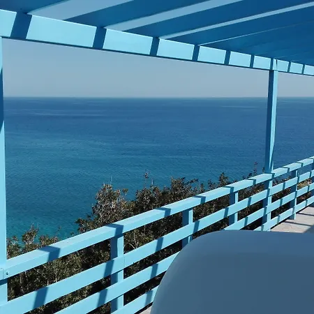 Thalassopetra